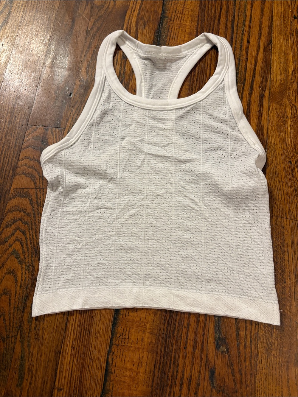 🎉Like New! lululemon athletica White Racerback Cropped Tank Top